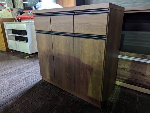 ゴミの分別がしやすいダストBOX！引き出し付！