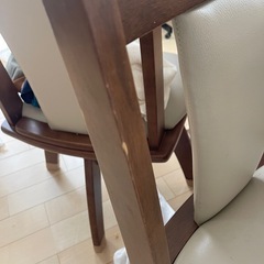 キズ椅子2の画像