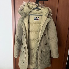 ダウンコート　ベージュ　の画像