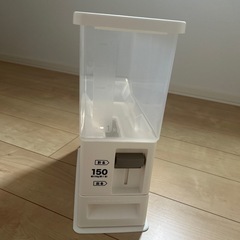 お取引中です　ニトリ　米びつ
