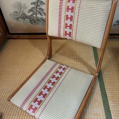 折りたたみ座椅子