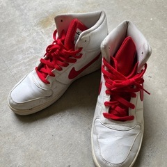 （引き取り予定）NIKEハイカットスニーカーメンズの画像