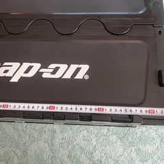 スナップオンコンテナ収納ボックス　の画像