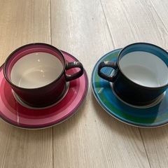 カラフルなカップ＆ソーサー2点セット