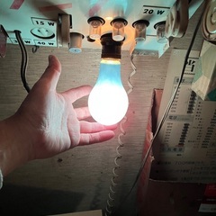 色付きの電球　赤青橙緑　アンティークなの画像