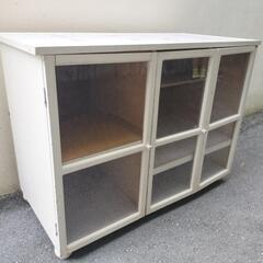 アンテーク食器棚