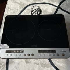 アイリスオーヤマ 2口 IHクッキングヒーター 工事不要 1400W 100V 脚付き ブラック IHK-W12SP-B
