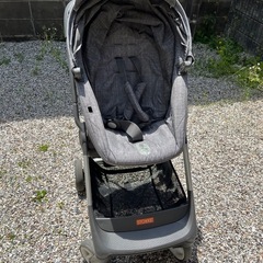 STOKKEストッケ　ベビーカー　グレー