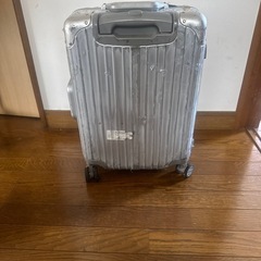 スーツケース　ボロいの画像