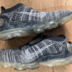 ナイキスニーカー売ります。