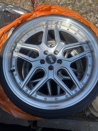 ESR 18インチ　　100の５穴