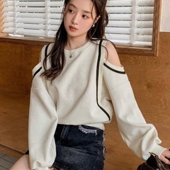 定価3190円 今期 肩あきトップス 200円の画像