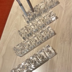 アクリルスタンド20個セット（ブラシ・ペン・歯ブラシ立てなどに）の画像