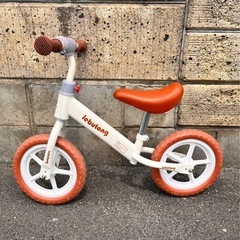 キックバイク　ストライダー　