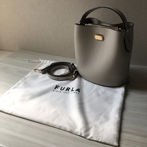 【新品未使用】[フルラ] 2WAYバッグ ダナエ レザー