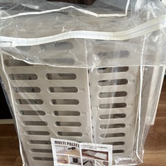 すのこベッド プラスチック　床上パレット9枚の画像