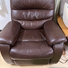 1人用電動リクライニングソファ　ビリーバの画像