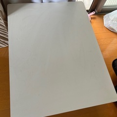 テーブル　白