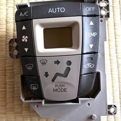 エアコンスイッチ　 ムーヴ　ステラ