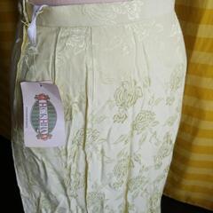 新品　日本製品スカートの画像
