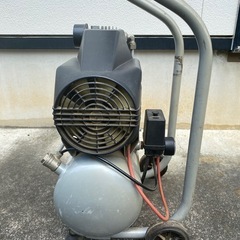 【取引中】アネスト岩田　エアコンプレッサー　Airrex Pioneer の画像