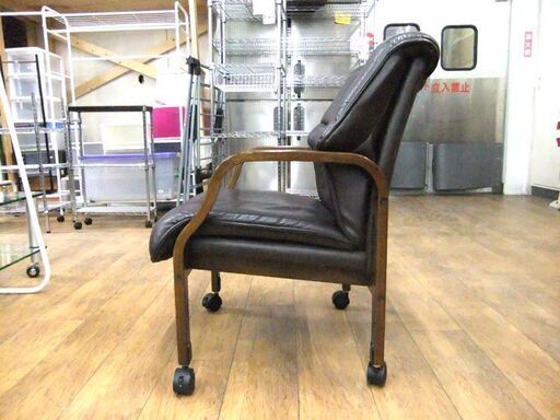 富士ファニチア FUJI FURNITURE アームチェア キャスターチェア 椅子 ダークブラウン イス チェアー 札幌市 厚別店