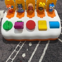 アンパンマン ひらいてぴょこん！
