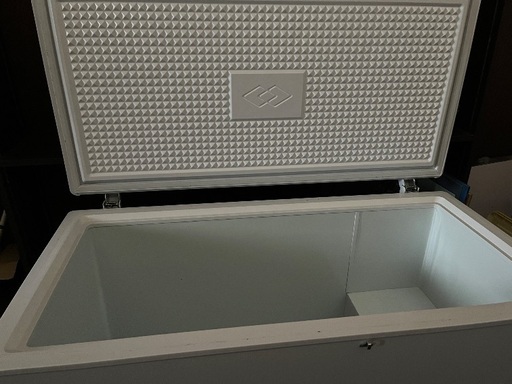 冷凍ストッカー