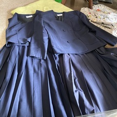 制服
