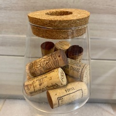 【無料】部屋の飾り　コルクをいれた瓶②