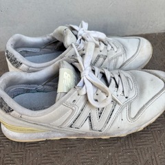 ニューバランス996、プーマ　スニーカー2足セットの画像