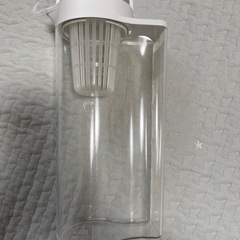 無印良品　横置きもできる冷水筒