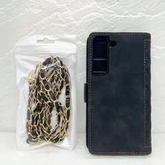 【Galaxy S22対応】チェーン付き手帳型ケース ブラック キルティング風の画像