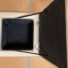 収納付きスツールの画像
