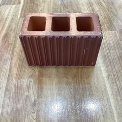 レンガブロック【町田市再生家具】　0501Ａ