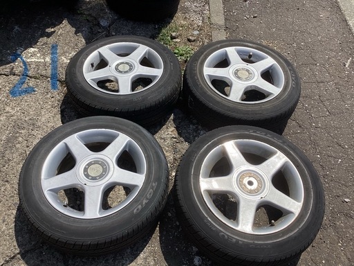 【売約済み】アルミホイール 15インチ 15×6.5JJ夏タイヤ 185/65R15 トーヨー 10年製