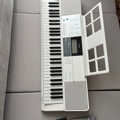 電子ピアノ