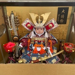 端午の節句　日本人形　
兜　