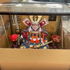 端午の節句　日本人形　
兜　の画像
