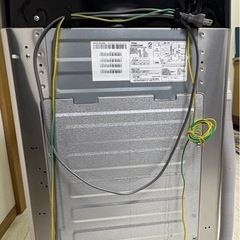 洗濯機　
【引き取り限定】ハイアール洗濯機5.5キロ+掃除機の画像