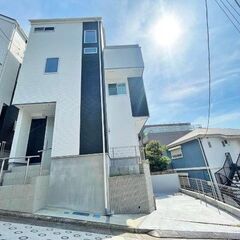 💞！仲介手数料無料！💞上永谷駅徒歩5分！💞築浅中古戸建💕高台立地の為、日当たり・眺望良好💞生活環境充実💕カースペースあり🚙 - 横浜市