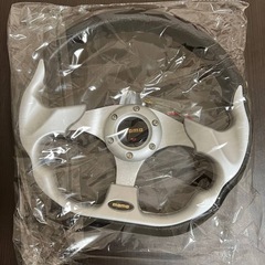 【決まりました】momo風 スポーツステアリングホイール 320...