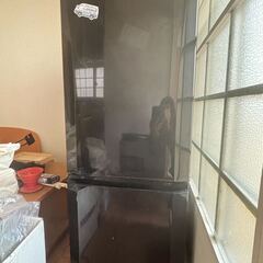 5月下旬までに引き取りに来てくださる方　146L 冷凍冷蔵庫無料...