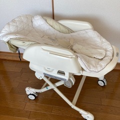 コンビ　電動ハイローチェア