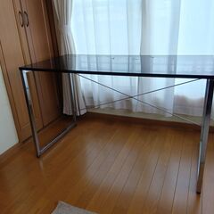 パソコンデスク（天板塗装浮き、剥がれあり）差し上げます　作業台に...