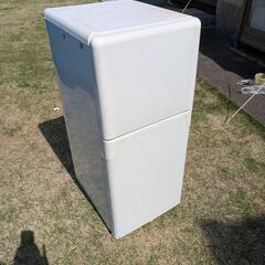 東芝冷凍冷蔵車 YR-12T（WH）120L