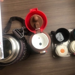 used 水筒 サーモス 保冷 保温 ステンレスボトル  魔法瓶 セットの画像