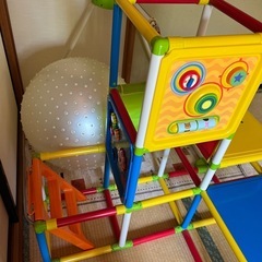 トイザらス限定 運動と知育のおりたたみ　ジャングルジム　 ロングスロープ キッズパークの画像