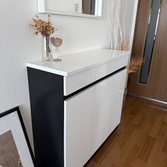 インテリア家具棚の画像