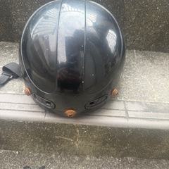 ヤールーヘルメット
